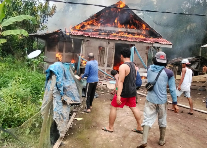 Rumah Warga di Agung Jaya Lalan Terbakar, Kerugian Capai Rp140 Juta