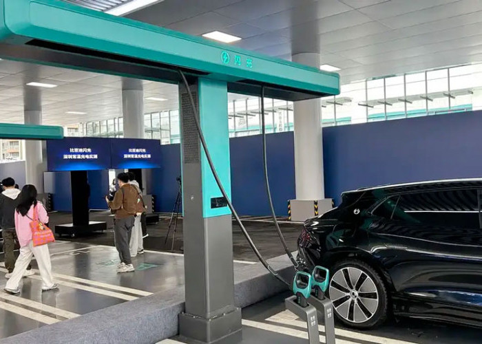 BYD Pecahkan Rekor Dunia Pengisian Daya Mobil Listrik, Baterai Blade Generasi Kedua Isi 70 Persen Hanya 5 Meni