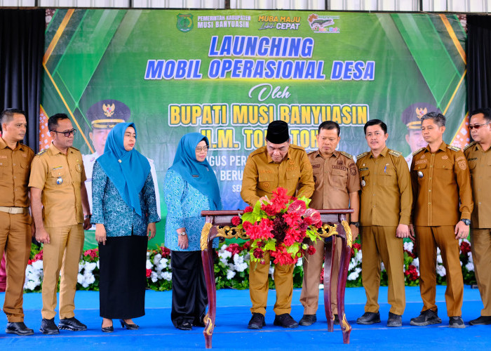 Bupati Muba Resmikan Gedung Serbaguna dan Luncurkan Mobil Operasional Desa