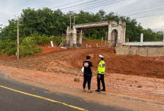 Satlantas Polres Musi Rawas Beri Peringatan Proyek Pendopoan Rumah Dinas Bupati