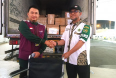 Baznas Salurkan 100 Unit Kursi Roda, Perkuat Layanan Haji Ramah Lansia