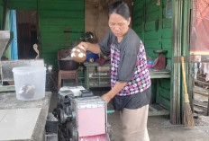 Hajatan Meningkat, Penjualan Kelapa Tembus Ribuan Butir per Minggu