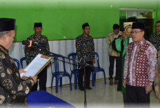 Lantik Dua Pejabat Baru, Kakan Kemenag Muba Tekankan Integritas dan Profesionalisme