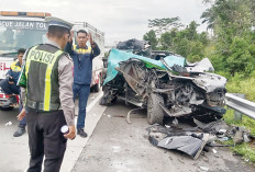  Kelelahan Usai Mudik dari Madura, Dokter dan Anak Meninggal di Tol OKI