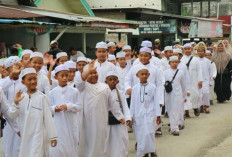 Ribuan Warga Kota Waringin Timur Meriahkan Pawai Taaruf Sambut Tahun Baru Islam