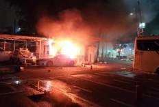 Massa Anarkis Bakar Gedung DPRD dan Pos Polisi di Palembang, 42 Remaja Diamankan