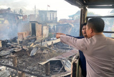 Kebakaran Hebat Hanguskan 18 Rumah di Gandus Palembang