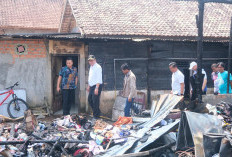 Tinjau Lokasi Bencana, Bupati Muba Janji Bangun Kembali Rumah Warga, Korban Kebakaran di Sekayu