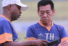 Persipura Terpuruk di Dasar Klasemen Liga 2, Pelatih Tony Ho Langsung Dipecat