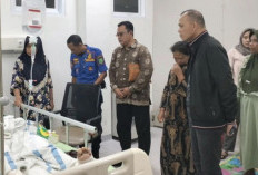 Pemkab Muba Besuk Korban Kebakaran di RSUD Sekayu, Pastikan Perawatan Maksimal