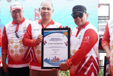 Lomba Perahu Hias dan Lomba Bidar Tradisional Sukses Memukau Ribuan Massa 