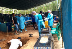 Keluarga Riska Minta Ekshumasi, Dugaan Pembunuhan Gantikan Narasi Gantung Diri  