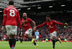  Derbi Menang, Carrick Dihadapkan Masalah Klasik Kebocoran Internal MU