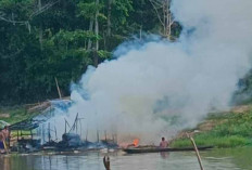 Satu Keluarga Kehilangan Tempat Tinggal, Rumah Rakit Terbakar 