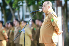 Apel Perdana Gabungan Bersama Seluruh Pegawai Bersama PJ Bupati Sandi Fahlepi 