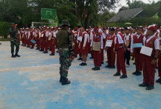 Babinsa Berikan Materi PBB Pada Siswa SLTP Negeri 1 Sungai lilin