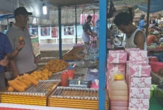 Tahu Crispy dan Aneka Jajanan Laris Manis di Pasar Malam Desa Ngulak III