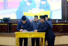  Bupati Toha Sampaikan Rancangan KUA-PPAS 2026 di Rapat Paripurna DPRD