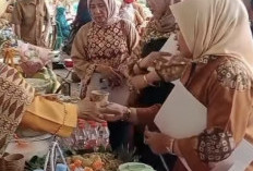  Ketua DWP Dinsos Muba Jadi Juri Lomba Jajanan Khas Musi Banyuasin