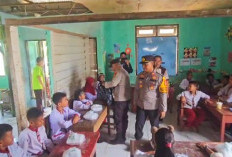 Polsek Lalan Sukseskan Program Makan Siang Gratis, 90 Kotak Nasi Dibagikan ke Siswa SDN Bumi Agung