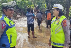 Akses Jalan ke Desa Lubuk Nipis Muara Enim Tertutup Longsor, Disebabkan Hujan Deras 
