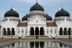 Melihat Keunikan Masjid-Masjid Tertua di Nusantara