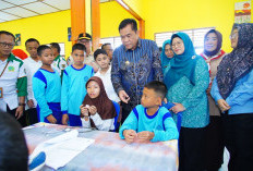 Bupati Muba Tinjau Pemeriksaan Kesehatan Gratis di Sekolah