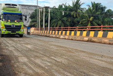 Pengerukan Aspal Tanpa Pengamanan, Ancaman Baru Bagi Pengendara