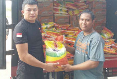 Kirim Ratusan Paket Bantuan Pangan Kepada Korban Banjir di Muratara 