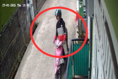 Aksi Curas di Warung Manisan Palembang Terekam CCTV
