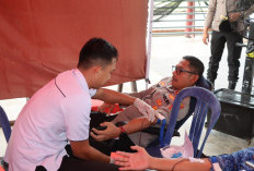 Kapolres Muba Turun Langsung dalam Aksi Donor Darah Peringati HUT KORPRI dan PGRI