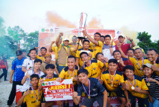 Wakil Bupati Muba Tutup Turnamen Sepak Bola Bumi Kencana Cup 2025: Karya Maju Raih Gelar Juara