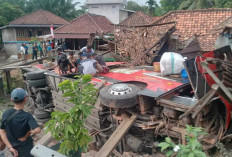  Bus Sinar Dempo Terjun ke Jurang, Seruduk Rumah Warga di Gunung Megang