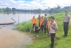 Satgas Gabungan Cek Ketinggian Sungai Musi di Wilayah Rawan Banjir Sanga Desa