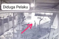 Geger! Rumah di Palembang Hangus Terbakar, Pelaku Terekam CCTV