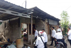 Dinsos Salurkan Bantuan Bupati Muba untuk Korban Rumah Rusak Akibat Angin Kencang 