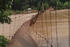 Arus Sungai Ogan Meluap, Rendam Ratusan Rumah Penduduk dan Putuskan Jembatan Gantung