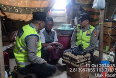 Binmas Polsek Babat Toman Kunjungi Marbot Masjid, Lalu Berikan Bantuan