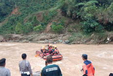 Banjir Bandang Sindang Danau, Tiga Rumah Hanyut dan Tiga Warga Hilang