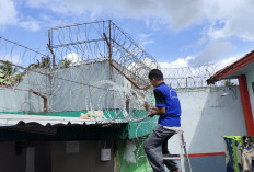 Perkuat Keamanan, Lapas Sekayu Pasang Kawat Silet Tambahan