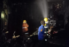  Ruko Rocket Chicken di Betung Terbakar, Diduga Akibat Korsleting Listrik