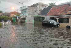 Hujan Deras, Banjir, Akses Jalan Protokol Macet Total 