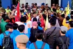 Mahasiswa Gelar Aksi Demo 100 Hari Kerja Wali Kota dan Wakil Wali Kota Lubuk Linggau, Sampaikan 12 Tuntutan
