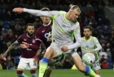 Tekuk Burnley, Manchester City Rebut Puncak Klasemen