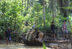 Polisi Musnahkan Belasan Mesin Dompeng di Lokasi PETI Muratara