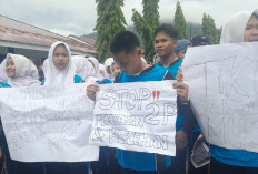 Siswa SMKN 1 Lubuk Linggau Gelar Demo Tuntut Usut Dugaan Pencabulan dan Pungli oleh Guru Olahraga