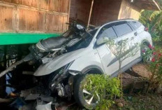 Kecelakaan Tragis di Pemulutan Selatan: Mobil Tabrak Dua Motor, Pengendara Alami Luka Serius   