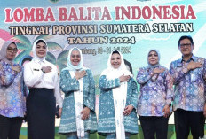 Elen Setiadi Bagikan Penghargaan Anugerah Pemenang Lomba Balita Indonesia Provinsi Sumsel