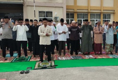 Forkopimcam Bersama Ratusan Warga Sanga Desa Laksanakan Sholat Istisqa 