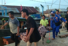  Ambulans Apung Polairud Polda Sumsel Kembali Evakuasi Warga Pesisir Upang yang Sakit Parah   
